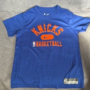 New York Knicks Boys NBA T-shirt - Medium 10/12